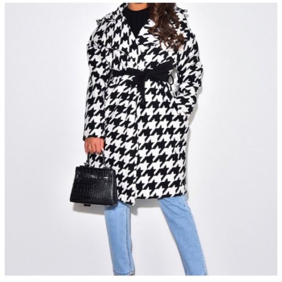 Fabulous Houndstooth Wrap Coat - Made In Italy - NWT! One Size - Picture 2 of 5